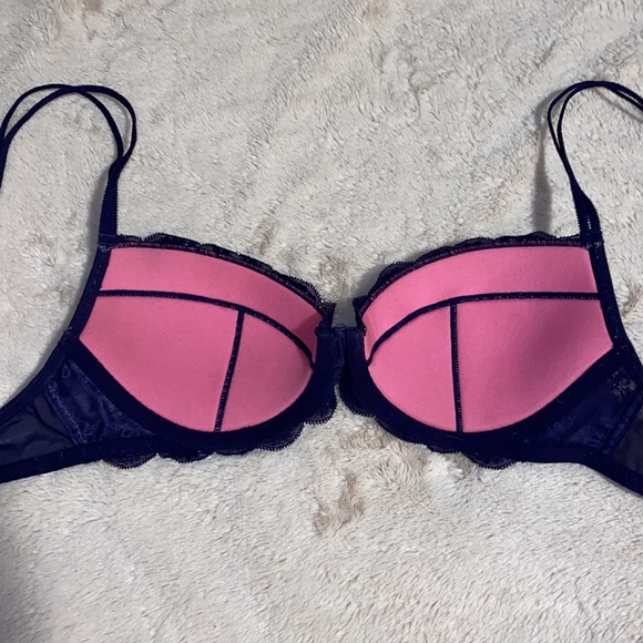 Pink by Victoria Secret Navy Blue Lace Bra 32C - Picture 2 of 4